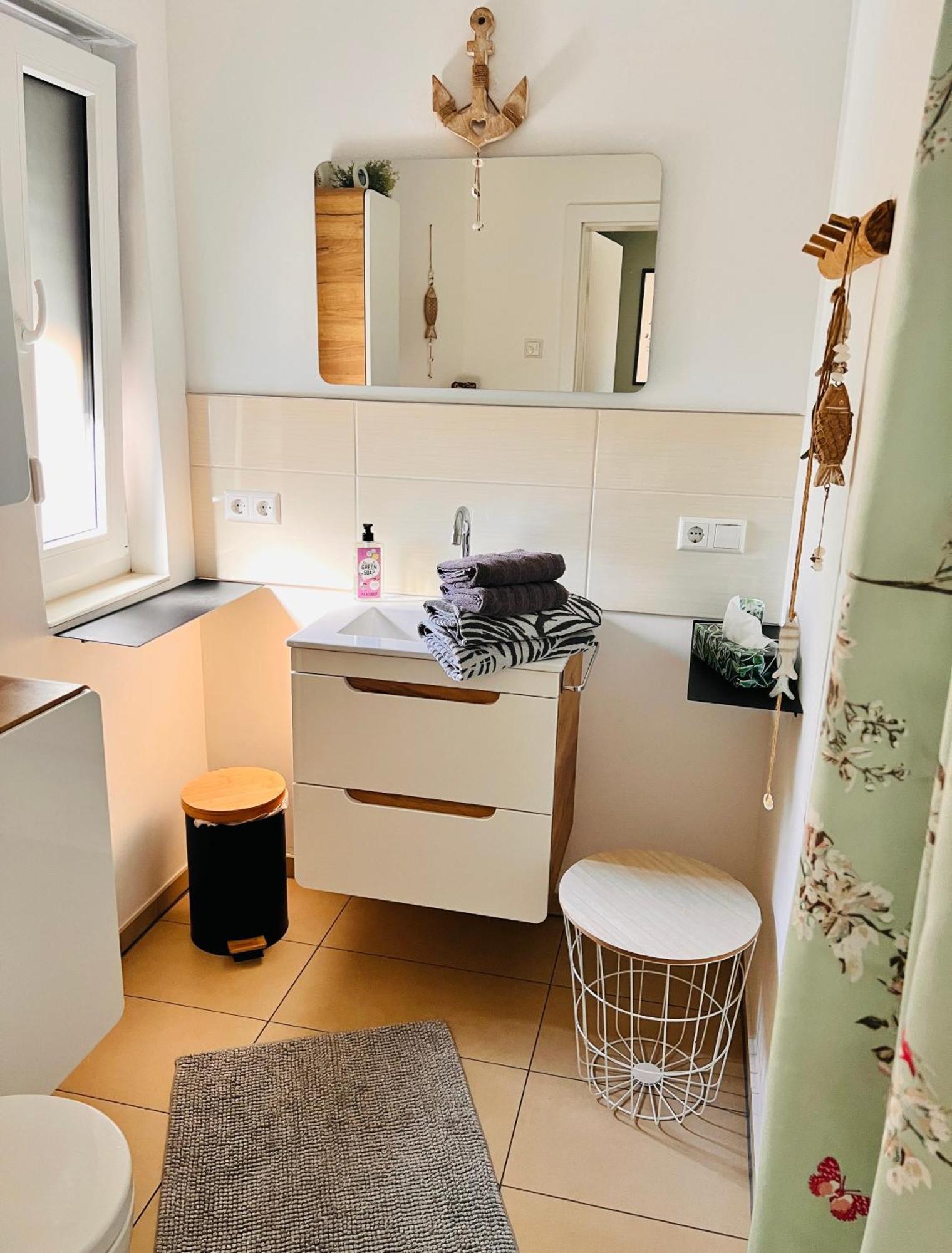 Beehome Euskirchen Eksteriør bilde